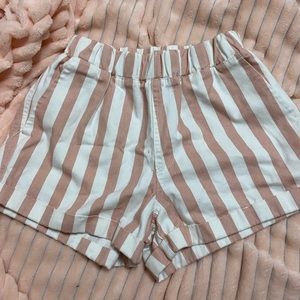 Patterned shorts